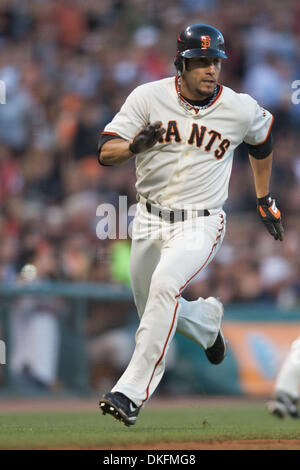 Jul 03, 2009 - San Francisco, California, Stati Uniti d'America - San Francisco Giants outfielder ANDRES TORRES sprint home durante la partita MLB tra Houston Astros e i San Francisco Giants di AT&T Park di San Francisco. (Credito Immagine: © Matt Cohen/Southcreek globale/ZUMA Press) Foto Stock