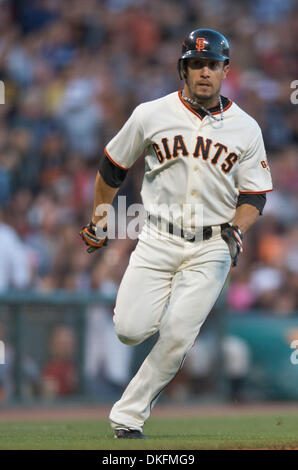 Jul 03, 2009 - San Francisco, California, Stati Uniti d'America - San Francisco Giants outfielder ANDRES TORRES sprint home durante la partita MLB tra Houston Astros e i San Francisco Giants di AT&T Park di San Francisco. (Credito Immagine: © Matt Cohen/Southcreek globale/ZUMA Press) Foto Stock