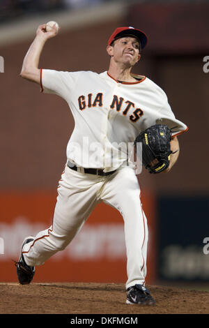 Jul 03, 2009 - San Francisco, California, Stati Uniti d'America - San Francisco Giants pitcher RYAN SADOWSKI in azione durante la partita MLB tra Houston Astros e i San Francisco Giants di AT&T Park di San Francisco. (Credito Immagine: © Matt Cohen/Southcreek globale/ZUMA Press) Foto Stock
