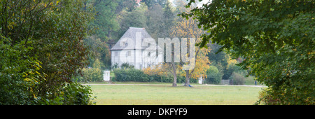 Garden Casa di Goethe nel parco presso il fiume Ilm, città di Weimar e Turingia, Germania, Europa Foto Stock