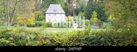 Garden Casa di Goethe nel parco presso il fiume Ilm, città di Weimar e Turingia, Germania, Europa Foto Stock