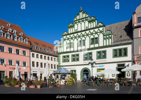 Case storiche presso la piazza del mercato nella città di Weimar e Turingia, Germania, Europa Foto Stock