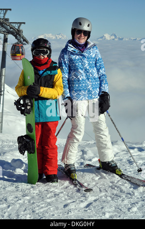 Fratello e Sorella in una vacanza sugli sci, Kitzsteinhorn, Zell am See, Austria Foto Stock