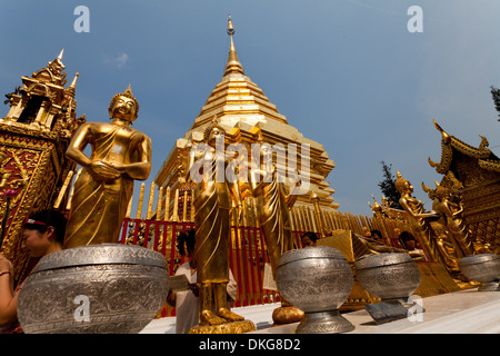 Tempio di Wat Phra That Doi Suthep, Chiang Mai, Thailandia, Asia Foto Stock