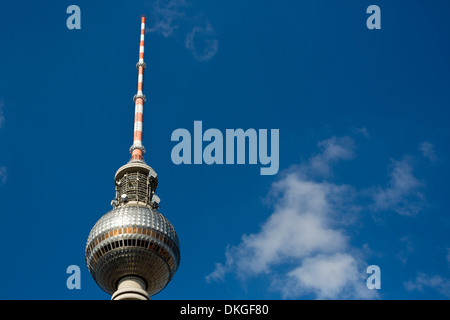 Torre di telecomunicazioni Alex, Alexanderplatz di Berlino, Germania, Europa Foto Stock