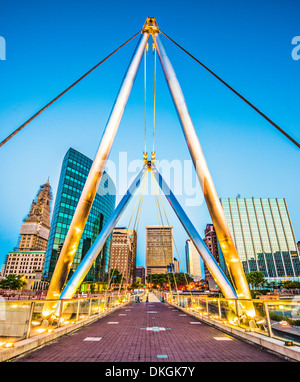 Hartford, Connecticut, Stati Uniti d'America skyline a fondatori Bridge. Foto Stock