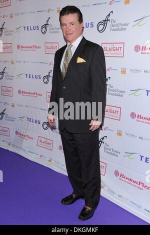 Toronto, Canada. 5 Dic 2013. Alan Thicke arrivando al David Foster Foundation miracolo concerto presso il Centro Allstream. Credito: EXImages/Alamy Live News Foto Stock