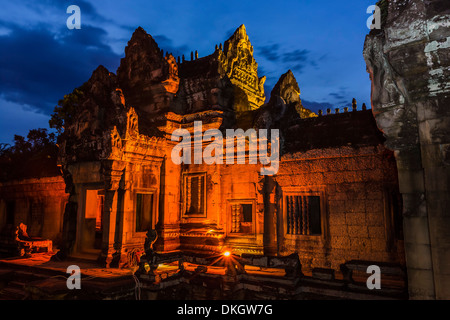 Il Banteay Samre tempio di notte, Angkor, Sito Patrimonio Mondiale dell'UNESCO, Siem Reap Provincia, Cambogia, Indocina, Asia sud-orientale, Asia Foto Stock