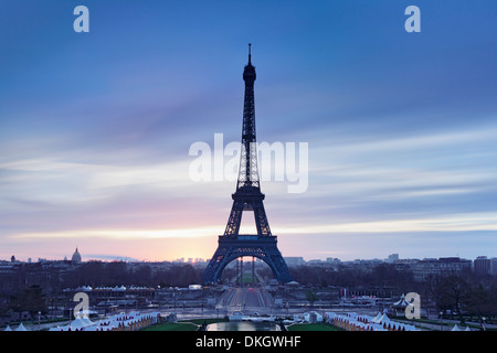 Torre Eiffel, Parigi, Ile de France, Francia, Europa Foto Stock