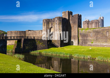 Castello di Caerphilly, Gwent, Wales, Regno Unito, Europa Foto Stock