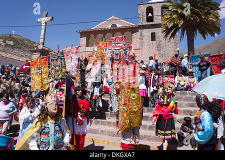 Festa religiosa in preparazione del Corpus Christi festival, Urcos, Perù, Sud America Foto Stock