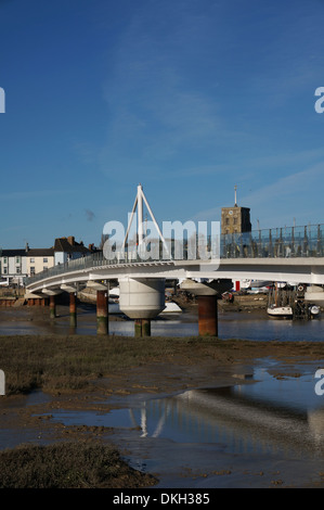 Il nuovo traghetto Adur ponte che collega Shoreham dal mare con spiaggia di Shoreham, West Sussex, Regno Unito Foto Stock