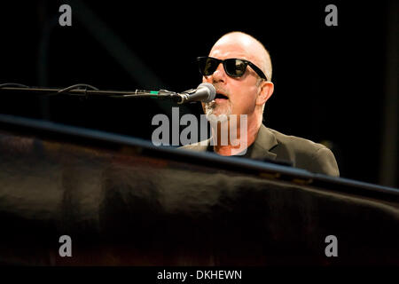 Billy Joel di eseguire durante la Elton John & Billy Joel Face 2 Face Tour presso il Citizens Bank Park di Philadelphia, PA. (Credito Immagine: © Chris Szagola/Southcreek globale/ZUMApress.com) Foto Stock