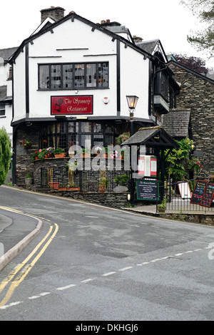 Il ristorante Spinnery su Brantfell Road a Bowness-on-Windermere, il Lake District, Cumbria, Inghilterra, Regno Unito Foto Stock