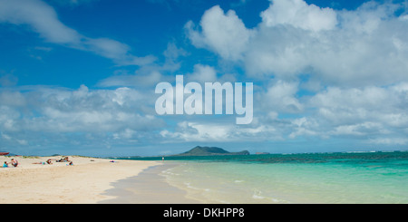 La gente sulla spiaggia di Kailua, Kailua, Oahu, Hawaii, STATI UNITI D'AMERICA Foto Stock