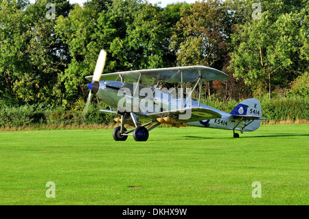 Hawker Hind vintage biplano RAF dalla collezione Shuttleworth a Biggleswade. Ottobre battenti giorno 2013 Foto Stock