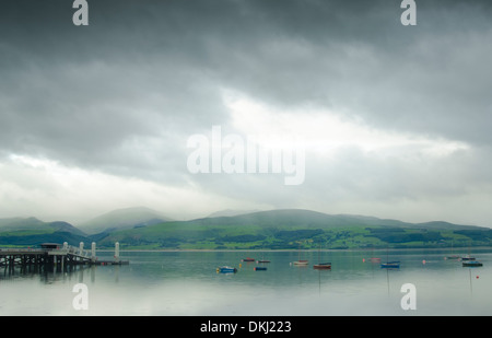 Barche da pesca ormeggiato a Beaumaris, Anglesey Foto Stock