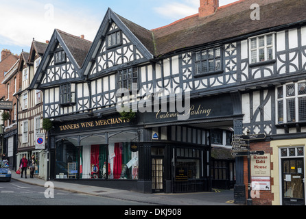 I conciatori commercianti di vino in Wyle Cop, Shrewsbury Foto Stock