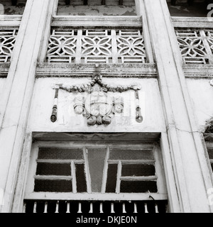 Fotografia di viaggio - Architettura design su un edificio in Chennai Madras in Tamil Nadu in India in Asia del Sud. Documentario storia la bellezza di Arte Foto Stock