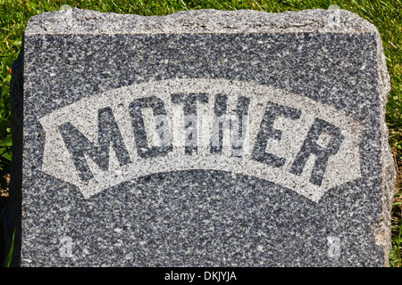 Madre Headstone - Cimitero di granito Grave Headstone contrassegnati con la madre Foto Stock