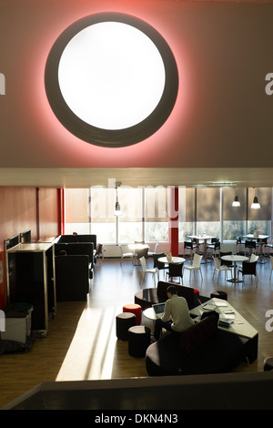 Il cafe refettorio mensa per Llanbadarn campus, Aberystwyth University , Wales UK Foto Stock