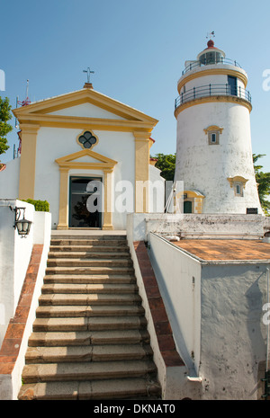 Guia Lighthouse, fort e chiesa a Macau, un ex colonia portoghese e oggi patrimonio mondiale in Cina Foto Stock