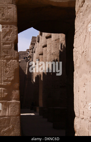 Le ombre di Karnak Foto Stock