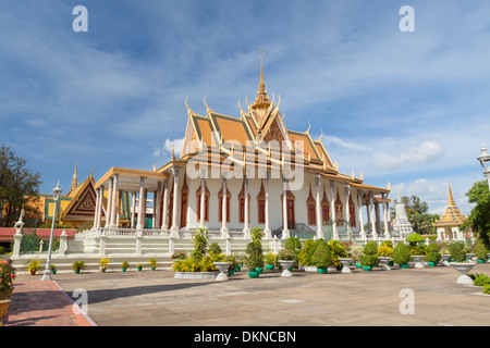La pagoda d'argento, Wat Preah Keo Morokot, il Tempio del Buddha di smeraldo,Royal Palace, Phnom Penh Cambogia Foto Stock