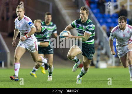 Reading, Regno Unito. 08 Dic, 2013. Alex LEWINGTON del London Irish durante la Amlin Challenge Cup match tra il London Irish e Stade Francais al Madejski Stadium Credito: Azione Sport Plus/Alamy Live News Foto Stock