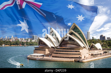 Immagine concettuale: svolazzanti bandiera australiana come sfondo per l'immagine di un taxi d'acqua che passa la Opera House di Sydney Foto Stock