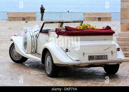 Auto di antiquariato, Molfetta, Puglia, Italia Foto Stock