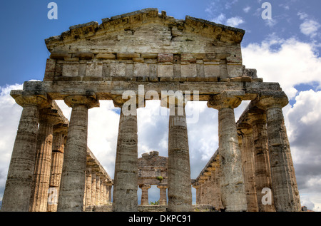 Tempio di Atena (500 BC), Paestum, Campania, Italia Foto Stock