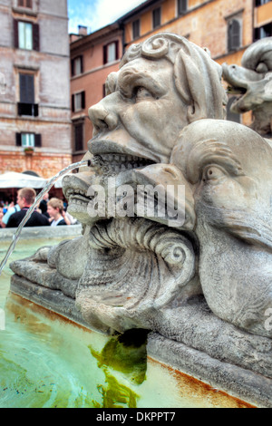 Fontana del Pantheon (Fontana del Pantheon), Piazza della Rotonda, Roma, Italia Foto Stock