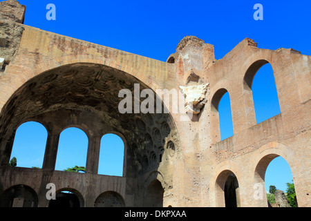 Basilica di Massenzio e Costantino (Basilica Nova), Foro Romano, Roma, Italia Foto Stock