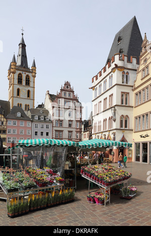 Trier Hauptmarkt St Gangolf Mercato Principale Foto Stock