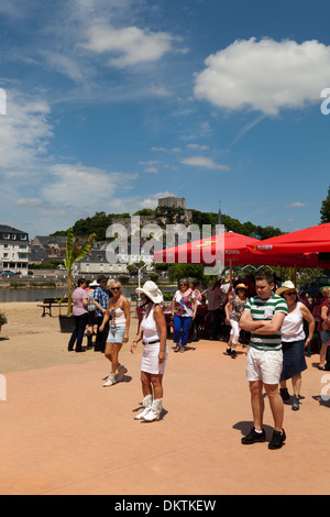 Montrichard, linea ballerini, linea danza alla musica country su un weekend in estate Foto Stock