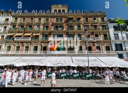 San Fermin cerimonia di apertura in Plaza concistoriali San Fermin festival Pamplona, Navarra, Spagna 2013 Foto Stock