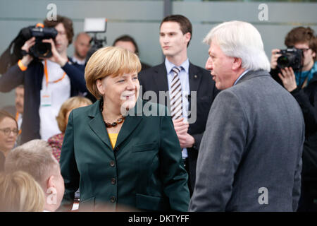 Berlino, Germania. Il 9 dicembre, 2013. CDU viene fornito insieme a Berlino per discutere il contratto di coalizione tra CSU/CDU e il DOCUP. / Immagine: Angela Merkel, il Cancelliere tedesco a Berlino il 9 dicembre 2013.Foto: Reynaldo Paganelli/NurPhoto Credito: Reynaldo Paganelli/NurPhoto/ZUMAPRESS.com/Alamy Live News Foto Stock