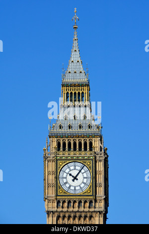 Big Ben orologio sulla Elizabeth Tower presso la Casa del Parlamento Foto Stock