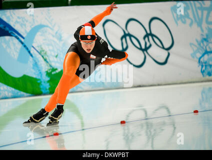 Febbraio 18, 2010 - Vancouver, British Columbia, Canada - Olimpiadi Womens 1000m di pattinaggio di velocità - Olanda's Laurine van Riessenin ha vinto la medaglia di bronzo nella donna 1000m di pattinaggio di velocità a Olimpiadi Invernali 2010 nel febbraio18, 2010 in Vancouver, British Columbia. (Credito Immagine: © Paul Kitagaki Jr./ZUMApress.com) Foto Stock