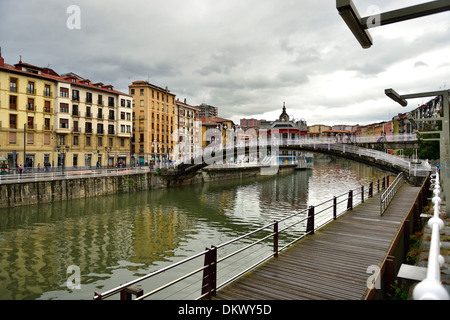 Puente de la Rivera, Bilbao, Biscaglia, Paesi Baschi, Spagna, Europa Foto Stock