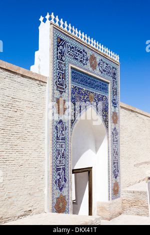 L'arco nell'Incoronazione Hall in Arca Fortezza, Registan Square, Bukhara, Uzbekistan Foto Stock