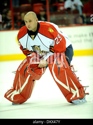 19 dic 2009 - Raleigh, North Carolina, Stati Uniti d'America - Florida Panthers (29) tomas VOKOUN come Carolina Hurricanes sconfitto il Florida Panthers con un punteggio finale di 3-2 come hanno giocato a RBC Center situato in Raleigh. Copyright 2009 Jason Moore. (Credito Immagine: © Jason Moore/ZUMApress.com) Foto Stock