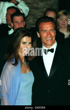 ARNOLD SCHWARZENEGGER e la moglie Maria SHRIVER. Attore & TV HOST.12/04/1998.M89C13C. Foto Stock