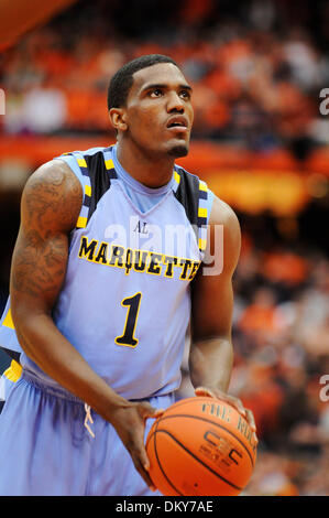 23 gennaio 2010: Marquette guard Dario Johnson-Odum (1) assume un tiro libero durante la riproduzione di Siracusa. Siracusa sconfitto Marquette 76-71 in una grande conferenza est corrispondono al Carrier Dome di Siracusa, NY.(Immagine di credito: © Alan Schwartz/Cal Sport Media/ZUMApress.com) Foto Stock