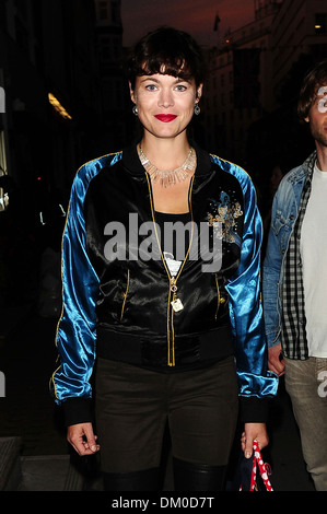 Jasmine Guinness del Fashion Night Out detenute su Bond Street Londra Inghilterra - 06.09.12 Foto Stock