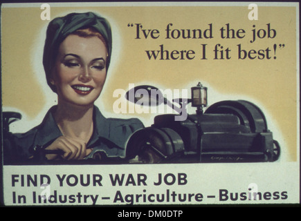 Questo poster propagandistico della seconda guerra mondiale enfatizza il patriottismo, evidenziando vari sforzi sul fronte interno come la produzione di guerra, la conservazione e i giardini della vittoria. Incoraggia i cittadini a sostenere lo sforzo bellico attraverso il lavoro, l'acquisto di obbligazioni di guerra e il mantenimento della segretezza. Il poster riflette le campagne mediatiche dell'Office of War Information rivolte ai paesi alleati, promuovendo l'unità e la partecipazione nella sconfitta delle potenze dell'asse. Foto Stock