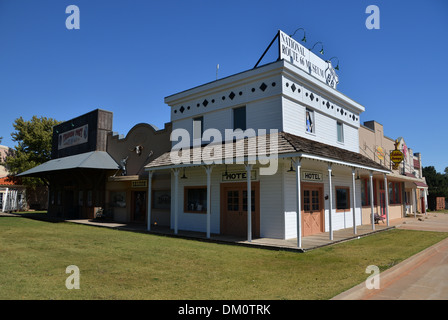 Edifici ricostruiti presso la strada nazionale 66 museum di Elk City, Oklahoma Foto Stock