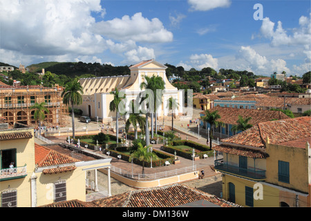 La Iglesia Parroquial de la Santísima Trinidad, Plaza Mayor, Trinidad, Sancti Spiritus provincia, Cuba, il Mare dei Caraibi e America centrale Foto Stock