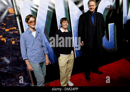 Ottobre 21, 2002 - New York NEW YORK - K46153AR.La prima mondiale di "King Kong"..Loew's E-a piedi, 42nd St, New York City 5-12-2005. ANDREA RENAULT-(Immagine di credito: © Globo foto/ZUMAPRESS.com) Foto Stock
